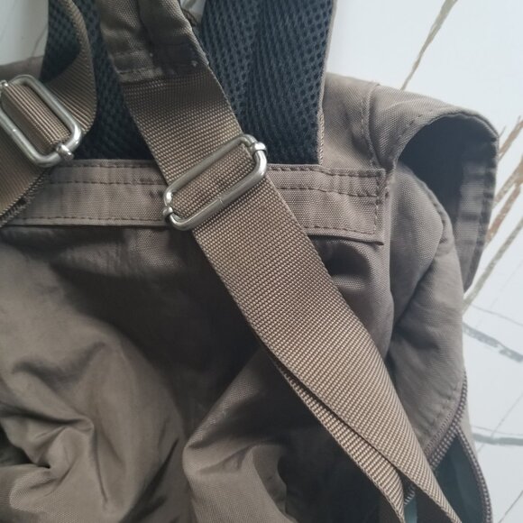 Baggalini Mission Khaki Purse Backpack - Picture 5 of 5